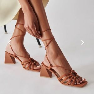 Dolce Vita Kash Heeled Sandal 8 NWOB